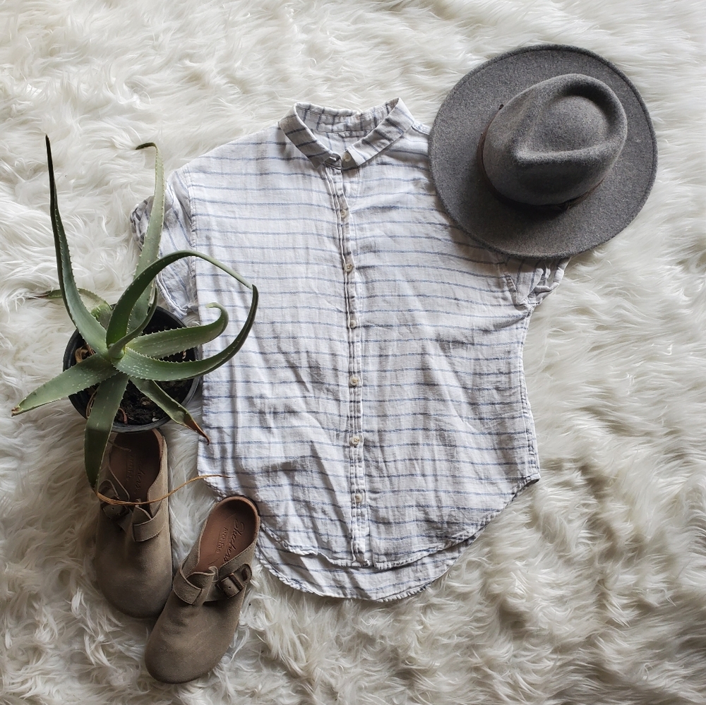 Universal Thread Short Sleeve Button Up Striped Top
